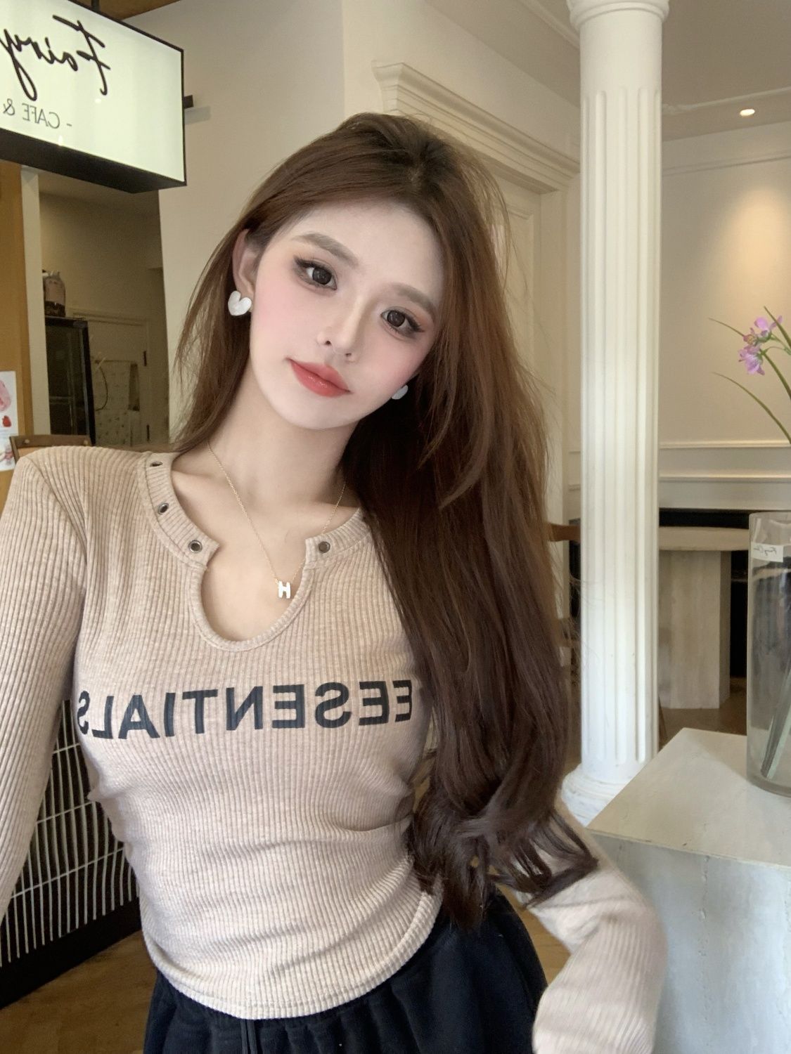美式復古長袖字母T恤印花褶皺收腰秋季設計打底秋冬修身短款上衣
