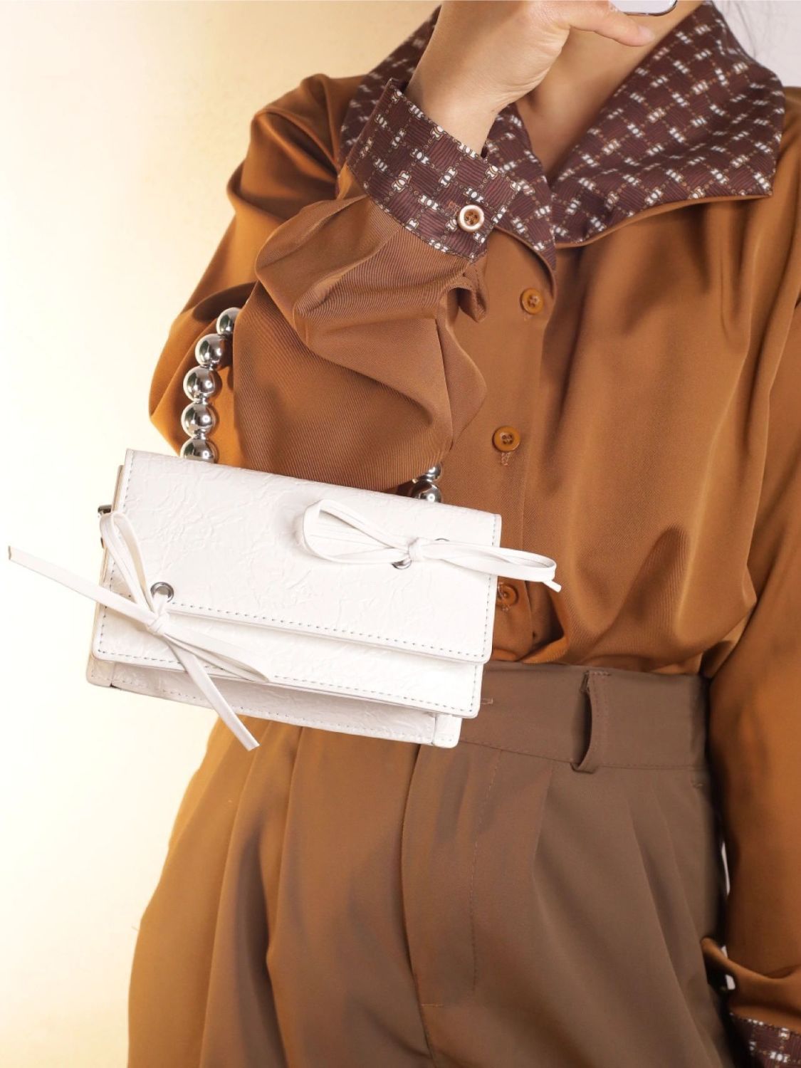 Niche original design bag for women 2023 new winter Y2K sweet cool style pearl chain portable crossbody bag trendy