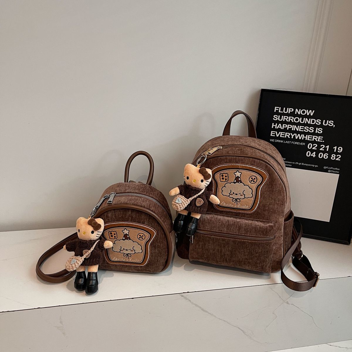 Amy Rabbit Women's Backpack Cute Retro Style Commuter Rucksack_voghion.com
