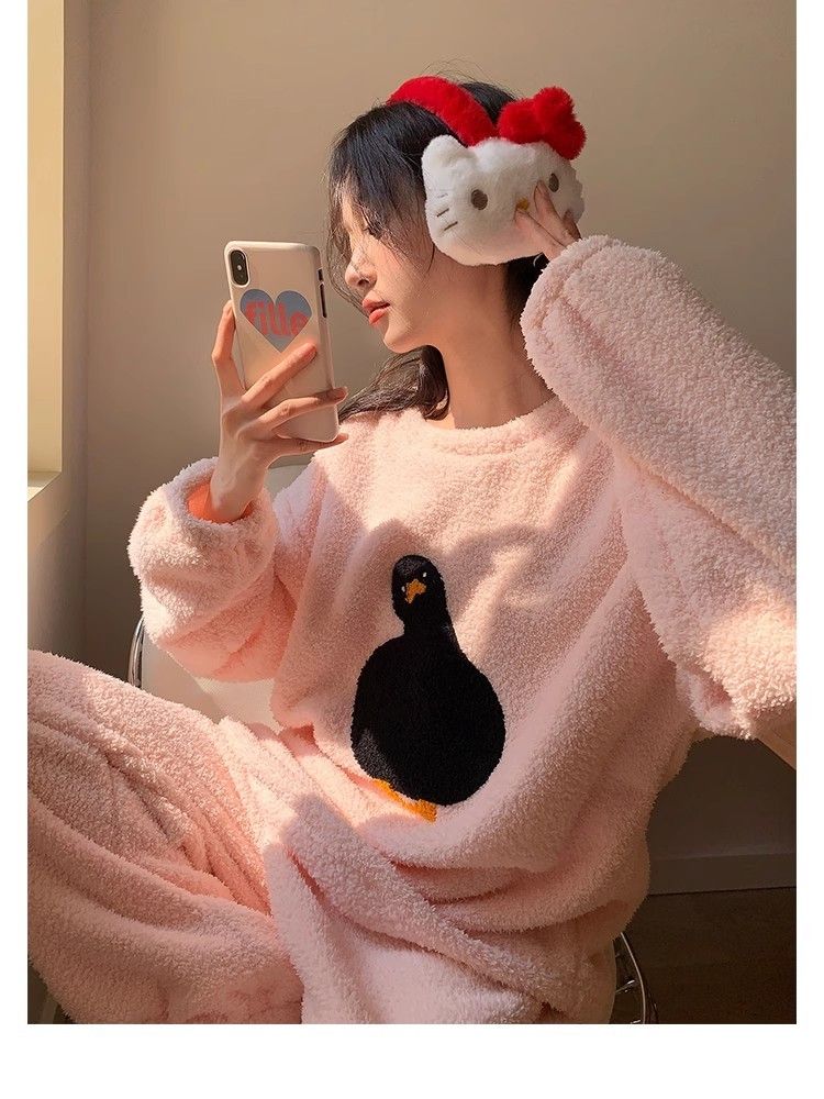 珊瑚絨睡衣女秋冬季新款可愛小鴨加厚保暖甜美毛絨絨家居服套裝