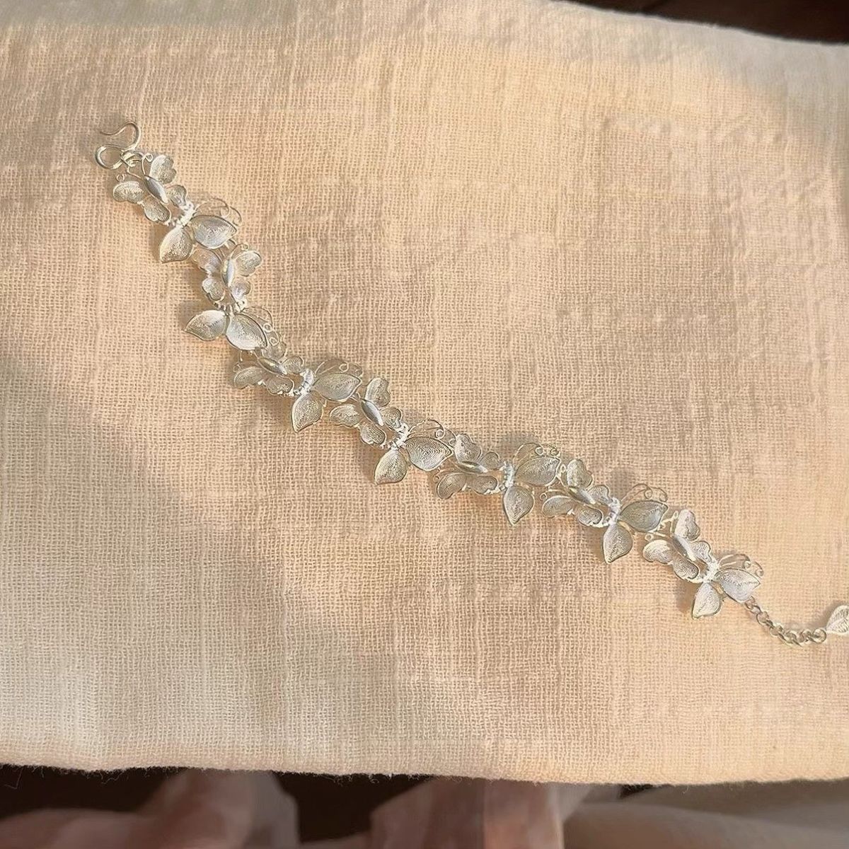 Vintage Butterfly Chain Bracelet Handcrafted For Her_voghion.com