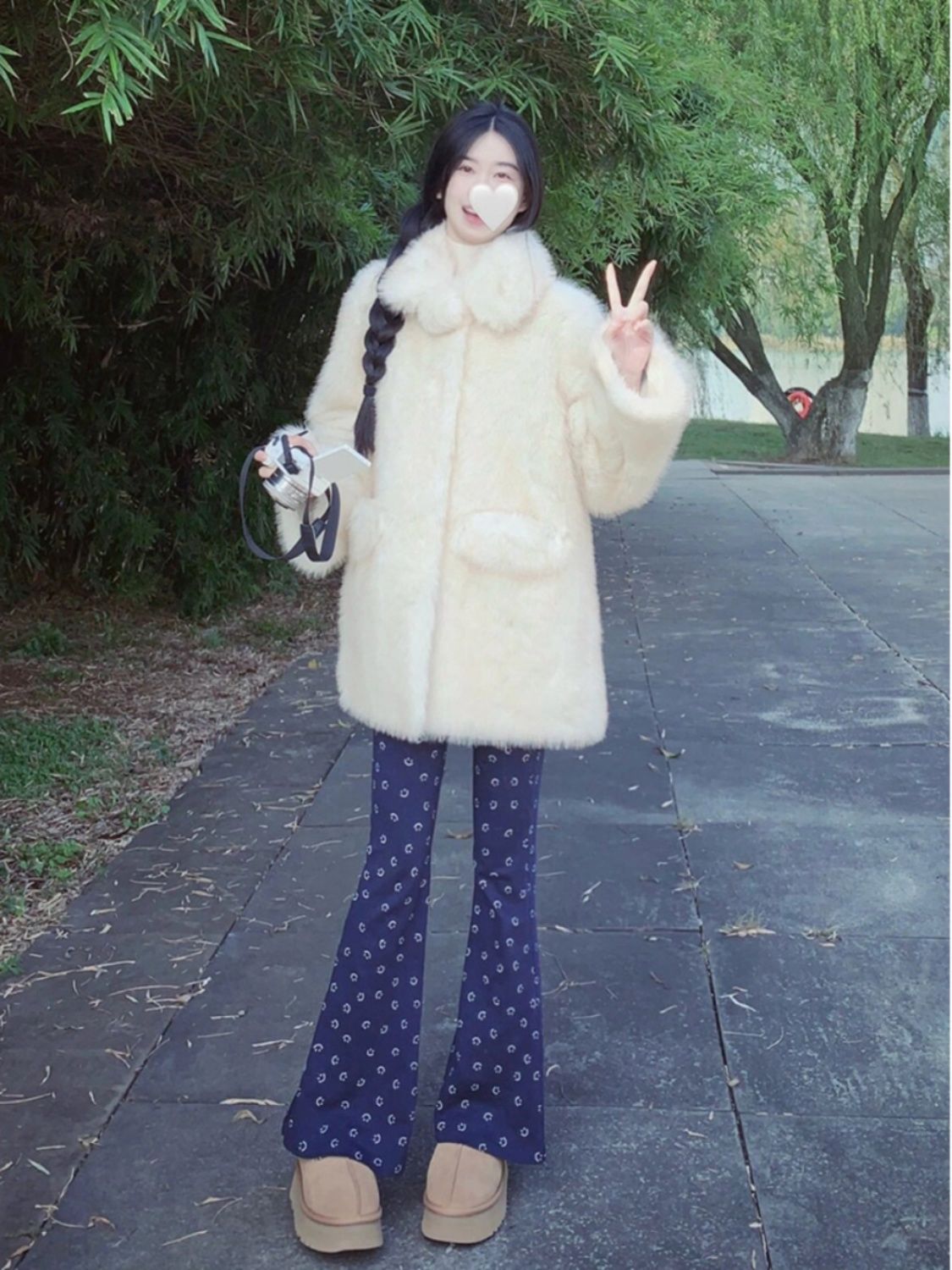 Dark blue smiley face design graffiti micro-flare pants for women 2024 spring and autumn new high-waisted horseshoe trousers