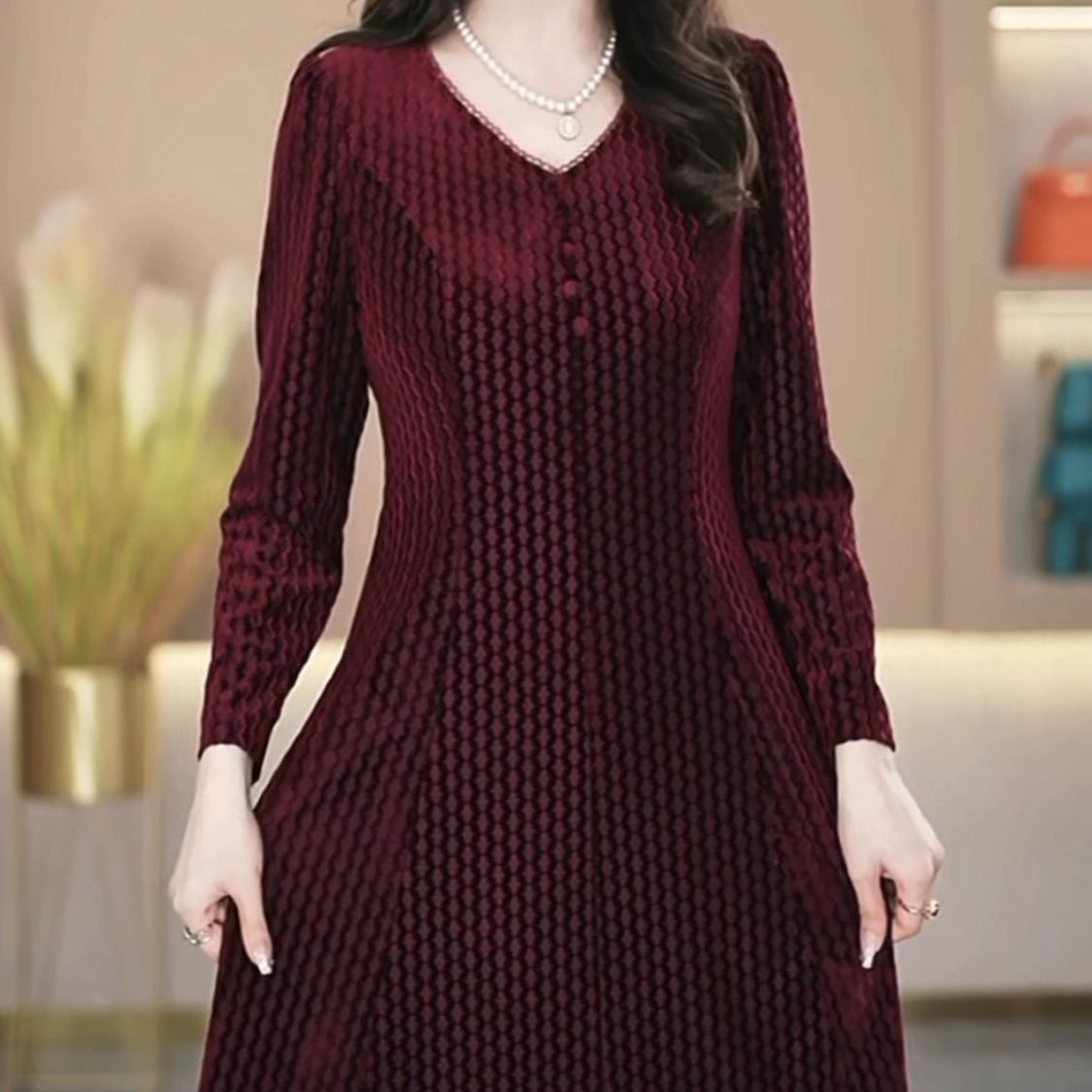 高檔加厚黃金不倒絨連衣裙2023秋冬新款女裝婚宴高檔氣質禮服裙子