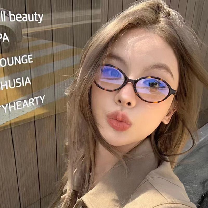 Zhang Yuanying's same style nerdy glasses tortoiseshell leopard print oval retro myopia can be equipped with prescription anti-blue light for small-faced women