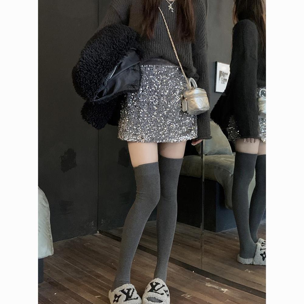 大码胖mm灰色高级新款半身裙女2025设计感高腰显瘦a字包臀短裙