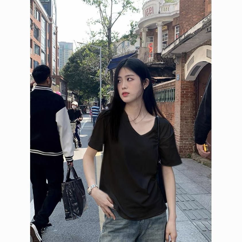 【两件装】大领口短袖面膜t恤正肩女宽松显瘦内搭大V领白色打底衫 图片 5