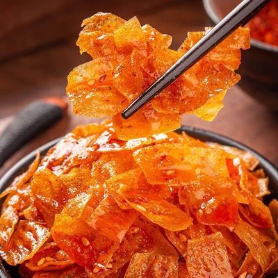 89812/食为先网红辣条礼包麻辣儿时校园宿舍零食大刀肉面筋辣棒豆皮辣丝