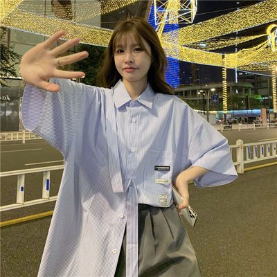 63621/短袖衬衫女夏季2021韩系条纹衬衣宽松薄款五分袖上衣设计感小众潮