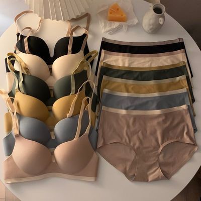 66553/新款性感聚拢无钢圈收副乳上托内衣女学生无痕打底三角文胸套装