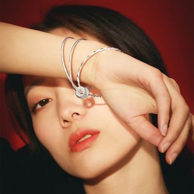 68679/正品银手镯9999纯银女送女友时尚潮流款送长辈母亲百搭礼物