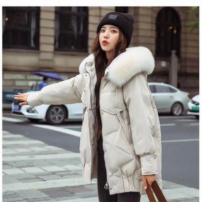 138200/奢羽菲小尾巴宽松时尚羽绒服
