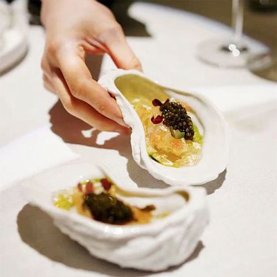 摆盘创意陶瓷生蚝壳分子料理创意位上餐具进口盘子法式异形不规则