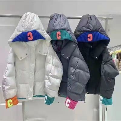 109339/欧洲站最新款羽绒服女短款个性针织袖C字母连帽宽松小个子面包服