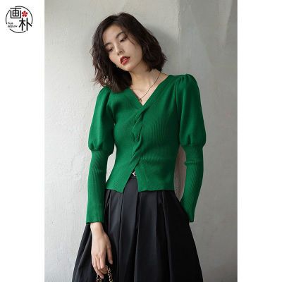 141124/画朴设计感绞花V领套头针织衫女装2021秋冬季新款羊蹄袖修身毛衣