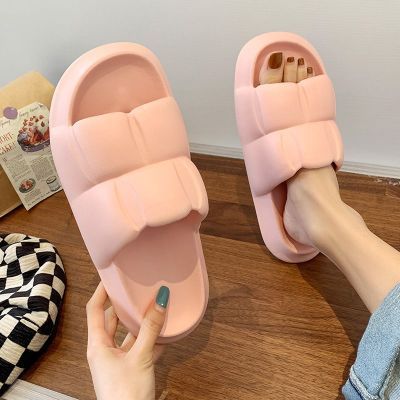 168340/夏季拖鞋女踩屎感可爱家居室内浴室洗澡防滑情侣居家用凉拖鞋外穿