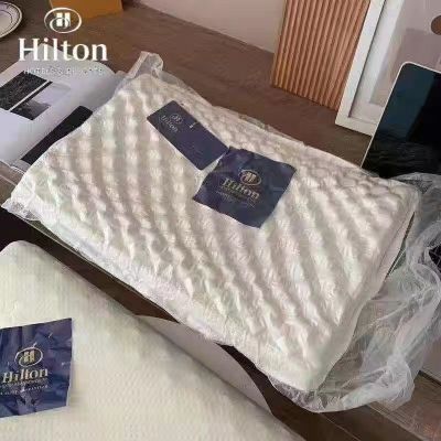 希尔顿正品泰国真空枕头乳胶记忆棉枕头除螨抗菌助眠