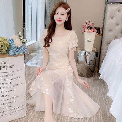 187544/连衣裙女2022新款夏季法式温柔风方领短袖小众设计感甜美气质长裙