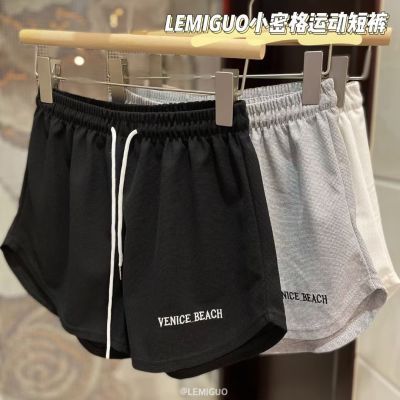 172609/卡芮芊夏日定制薄华夫格a字型a4腰三分运动短裤宽松时尚休闲短裤