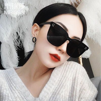 181033/D字太阳镜女新款网红款超黑色墨镜女大框圆脸街拍太阳镜方框眼镜
