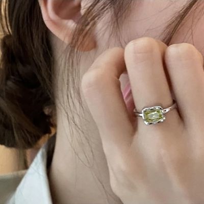 韩国小众设计感绿葡萄方钻戒指女时尚个性气质高级学生网红食指戒