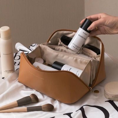 化妆包ins高级感便携大容量旅行化妆刷化妆品收纳2022新款洗漱包