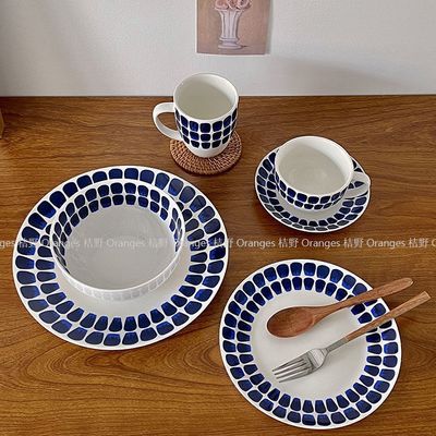 芬兰同款圆形陶瓷餐具碗碟西餐盘子ins高颜值早餐盘家用