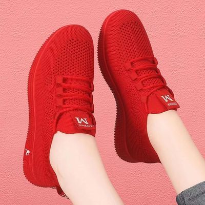 红色鞋子春季新款女鞋防滑软底透气运动休闲鞋跳舞广场舞鞋子洋气