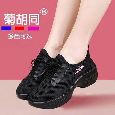 春秋老北京布鞋女式新款跳舞鞋中跟软底广场舞蹈鞋休闲透气运动鞋