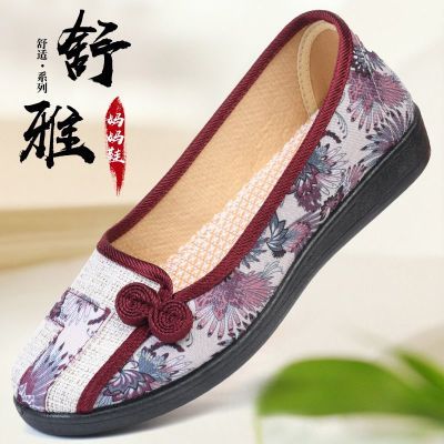 老北京布鞋女新款民族风妈妈鞋防滑软底中老年舒适老人鞋一脚蹬