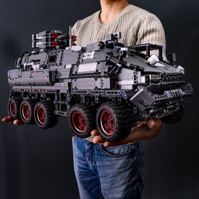 兼容乐高积木流浪地球运载车装甲车拼装高难度巨大型男孩系列玩具