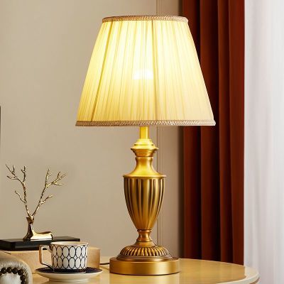 美式复古轻奢铜台灯客厅卧室装饰灯温馨家用高档摆设床头灯灯具