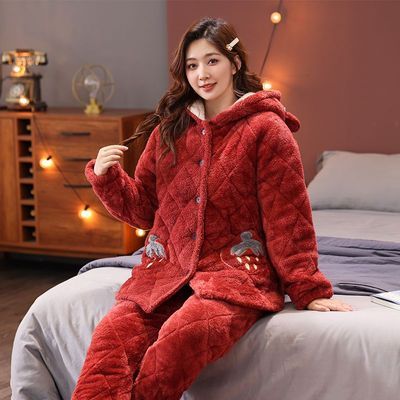 秋冬季睡衣女草莓珊瑚绒三层夹棉袄加绒加厚款甜美家居服套装