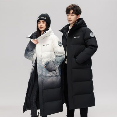 冬季渐变情侣羽绒服男中长款过膝2025年新款加厚雪山潮流青年外套
