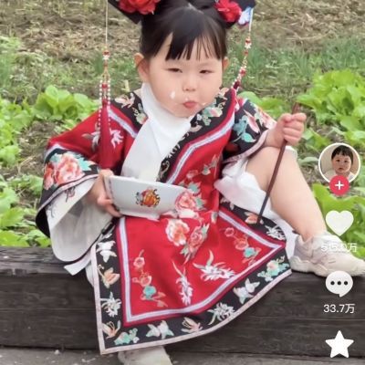 儿童沐言格格同款清代女装印花清朝旗装旗汉服中国摄影网红款拉德