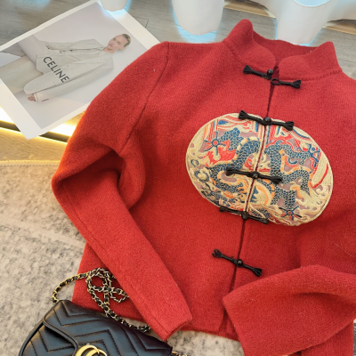 新中式盘扣重工刺绣红色毛衣女春季洋气时尚国风立领开衫外套上衣
