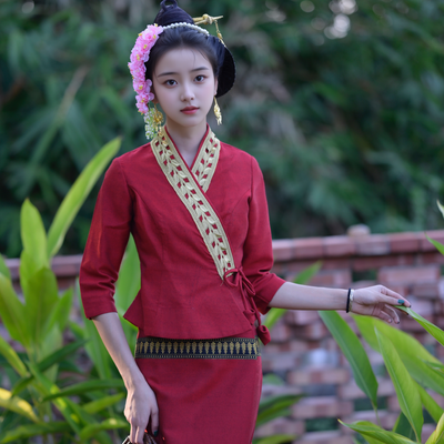 傣族传统休闲女士民族网红服饰樱桃优雅气质二色同款织锦筒裙套装