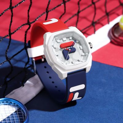 范思哲(versace)瑞士手表石英女表生日礼物送女友ve1ca03233205.9元