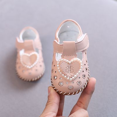 春夏女宝宝凉鞋6-12个月3软底防滑婴儿公主鞋透气皮鞋0-1岁学步鞋
