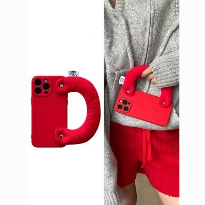 简约液态红色充棉腕带便携手机壳适用iphone15promax全包软壳防摔
