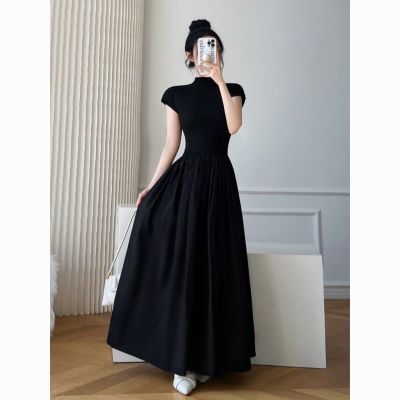 高级感黑色连衣裙子女夏季新款小众设计感法式赫本风收腰显瘦长裙