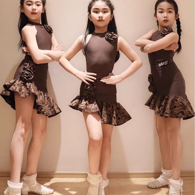 少儿拉丁舞儿童2024夏季新款拉丁舞蹈分体女童专业练功表演练习