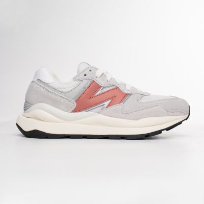 ڲNEW BALANCE NB ˶Ьʱ͸ܲЬ W5740SLC380Ԫ