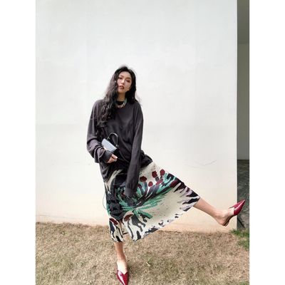 三宅半身裙  复古穿搭2026新款小众设计感半身裙复古褶皱裙百褶裙
