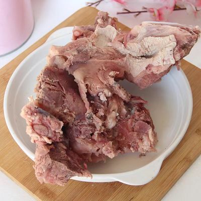 全熟去骨本地黄牛牛腮肉牛脸肉新鲜牛肉无盐无添加商用批发牛杂