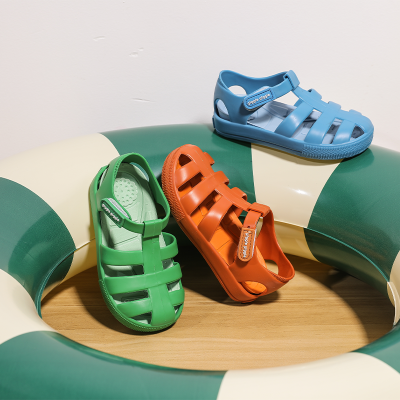 儿童凉鞋罗马果冻鞋2024夏季新款儿童防滑包头沙滩鞋镂空洞洞凉鞋