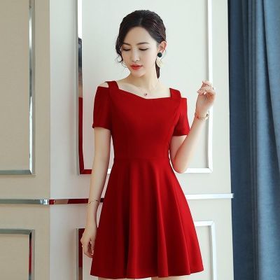 2024夏季新款女装红色连衣裙时尚法式显瘦一字气质性感吊带裙