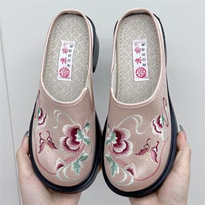 老北京布鞋夏季新中式厚底刺绣民族风绣花鞋一脚蹬半托妈妈鞋