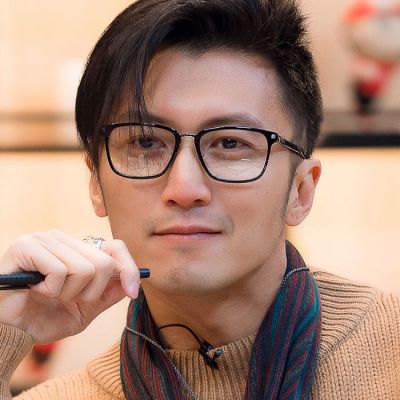 谢霆锋同款黑框眼镜男潮防蓝光抗辐射电脑镜近视变色方框平光眼镜