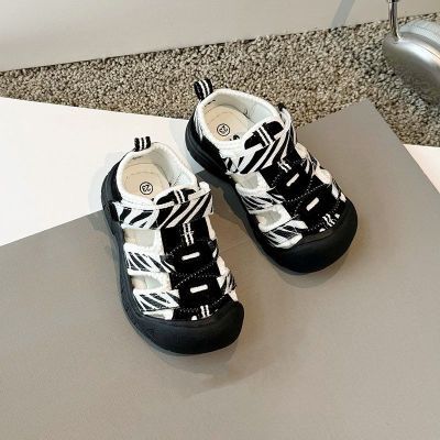 儿童包头凉鞋2024夏季男女童户外运动舒适镂空透气学步鞋潮网