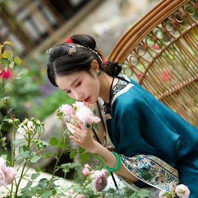 ���ڲ�������ȸ��԰حһ�Ƿ���ح�Ŀ��Ứ��˿篸����廨ȸ��ɫԭ�������ճ� 1570.8Ԫ